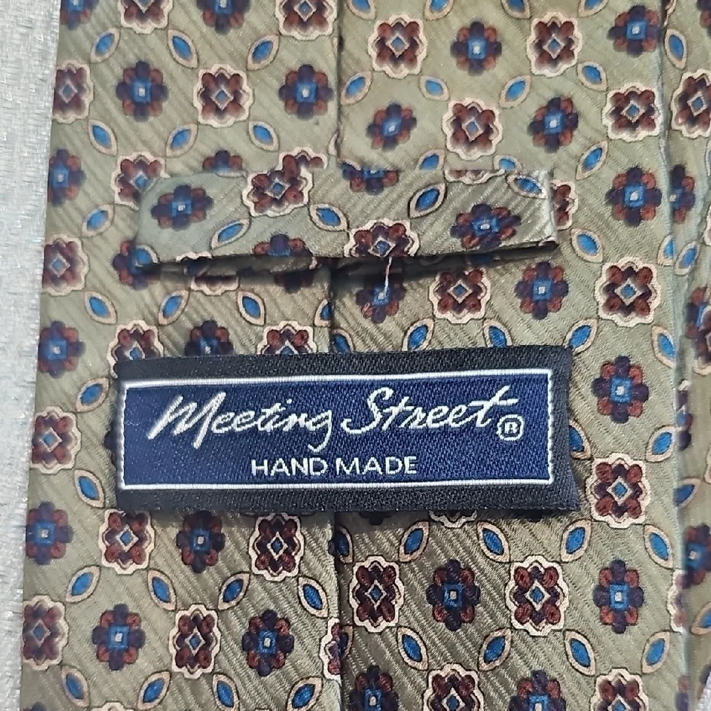 Meeting Street Hand Made Silk Men's‎ Tie Geometric Pattern Green